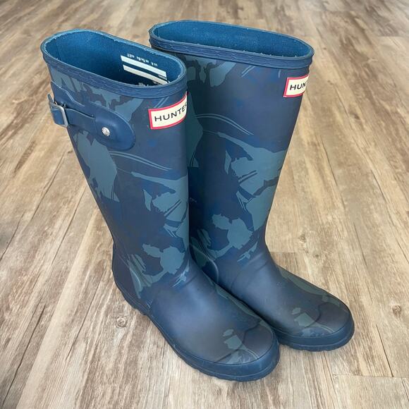 Hunter x Disney "Mary Poppins Returns" rain boots women size 37 Pre-loved - Picture 1 of 8